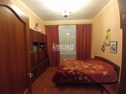 3-комнатная квартира (85м2) на продажу по адресу Васи Алексеева ул., 16— фото 3 из 18