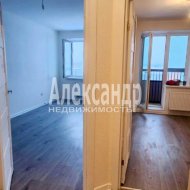 1-комнатная квартира (31м2) на продажу по адресу Русановская ул., 18— фото 9 из 16