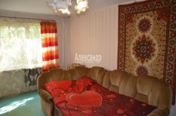 3-комнатная квартира (61м2) на продажу по адресу Луначарского пр., 56— фото 3 из 13