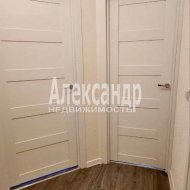 1-комнатная квартира (31м2) на продажу по адресу Русановская ул., 18— фото 10 из 16