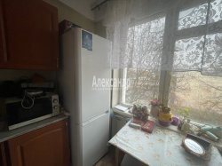 2-комнатная квартира (46м2) на продажу по адресу Бухарестская ул., 66— фото 10 из 26