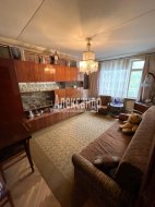2-комнатная квартира (46м2) на продажу по адресу 2 Рабфаковский пер., 13— фото 2 из 12