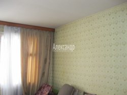 2-комнатная квартира (55м2) на продажу по адресу Савушкина ул., 130— фото 3 из 18