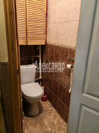 2-комнатная квартира (44м2) на продажу по адресу Светлановский просп., 21— фото 7 из 10