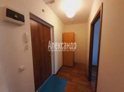 1-комнатная квартира (38м2) на продажу по адресу Корнея Чуковского ул., 3— фото 12 из 20