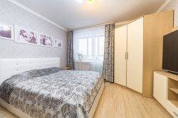 2-комнатная квартира (57м2) на продажу по адресу Мурино г., Авиаторов Балтики просп., 7— фото 2 из 39