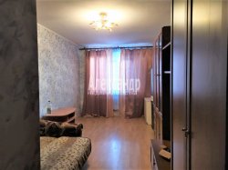 4-комнатная квартира (102м2) на продажу по адресу Красное Село г., Красногородская ул., 9— фото 3 из 11