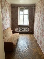 2-комнатная квартира (48м2) на продажу по адресу Петергоф г., Суворовская ул., 7— фото 4 из 21