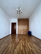 1-комнатная квартира (41м2) на продажу по адресу Маршала Тухачевского ул., 13— фото 4 из 35