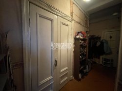 Комната в 3-комнатной квартире (92м2) на продажу по адресу Таллинская ул., 10— фото 4 из 19