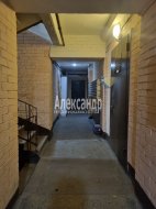 1-комнатная квартира (35м2) на продажу по адресу Бутлерова ул., 12— фото 10 из 17