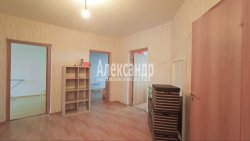 3-комнатная квартира (78м2) на продажу по адресу Всеволожск г., Знаменская ул., 1— фото 2 из 16