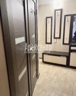 2-комнатная квартира (45м2) на продажу по адресу Космонавтов просп., 15— фото 8 из 13
