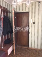 2-комнатная квартира (53м2) на продажу по адресу Кириши г., Волховская наб., 36— фото 8 из 11