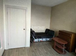 1-комнатная квартира (30м2) на продажу по адресу Шушары пос., Вилеровский пер., 6— фото 2 из 9