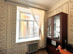 Комната в 5-комнатной квартире (171м2) на продажу по адресу Приморский просп., 14— фото 3 из 10