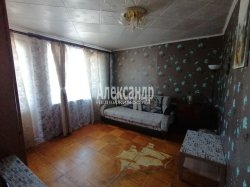 3-комнатная квартира (57м2) на продажу по адресу Симонова ул., 7— фото 7 из 18