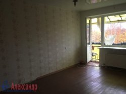 1-комнатная квартира (30м2) на продажу по адресу Перово пос., 4— фото 2 из 13