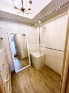 3-комнатная квартира (100м2) на продажу по адресу Коломяжский просп., 15— фото 7 из 14