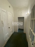 2-комнатная квартира (48м2) на продажу по адресу Петергоф г., Суворовская ул., 7— фото 11 из 21