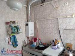 Комната в 2-комнатной квартире (67м2) на продажу по адресу Пушкин г., Прямой пер., 1— фото 4 из 8