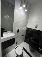 2-комнатная квартира (60м2) на продажу по адресу Адмирала Черокова ул., 22— фото 10 из 24