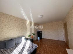 3-комнатная квартира (82м2) на продажу по адресу Парголово пос., Юкковское шос., 12— фото 2 из 12