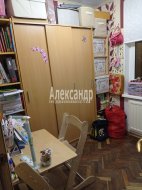 4-комнатная квартира (49м2) на продажу по адресу Краснопутиловская ул., 35— фото 8 из 20