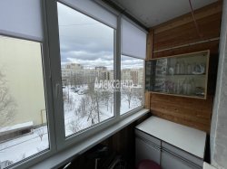 2-комнатная квартира (53м2) на продажу по адресу Кировск г., Партизанской Славы бул., 8— фото 13 из 18