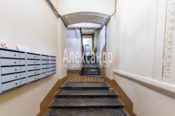 2-комнатная квартира (69м2) на продажу по адресу Комиссара Смирнова ул., 7— фото 13 из 22