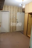 2-комнатная квартира (51м2) на продажу по адресу Красное Село г., Нарвская ул., 2— фото 6 из 18