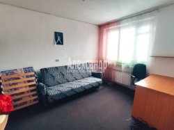 2-комнатная квартира (45м2) на продажу по адресу Композиторов ул., 11— фото 4 из 13