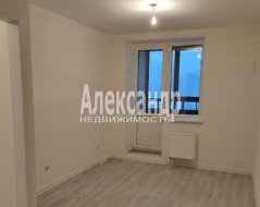 1-комнатная квартира (39м2) на продажу по адресу Мурино г., Шоссе в Лаврики ул., 72— фото 2 из 8