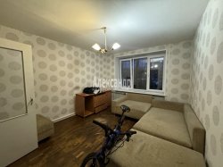 1-комнатная квартира (31м2) на продажу по адресу Новаторов бул., 88— фото 10 из 19