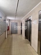 1-комнатная квартира (31м2) на продажу по адресу Шушары пос., Окуловская ул., 7— фото 15 из 19