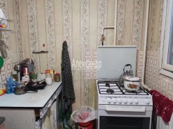Комната в 3-комнатной квартире (66м2) на продажу по адресу Художников пр., 24— фото 5 из 6