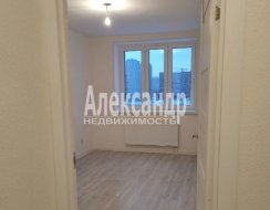 1-комнатная квартира (39м2) на продажу по адресу Мурино г., Шоссе в Лаврики ул., 72— фото 3 из 8