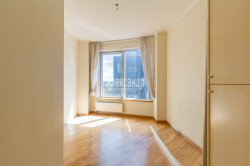7-комнатная квартира (270м2) на продажу по адресу Петровский просп., 14— фото 20 из 36