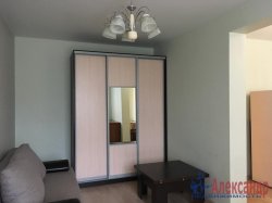 1-комнатная квартира (36м2) на продажу по адресу Луначарского пр., 11— фото 2 из 6
