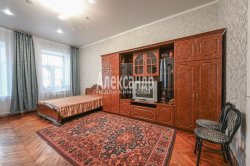 Комната в 4-комнатной квартире (154м2) на продажу по адресу Реки Фонтанки наб., 156— фото 3 из 14