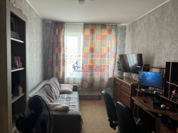 1-комнатная квартира (40м2) на продажу по адресу Мурино г., Шоссе в Лаврики ул., 85— фото 4 из 15