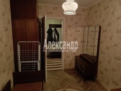 2-комнатная квартира (43м2) на продажу по адресу Сестрорецк г., Борисова ул., 4— фото 5 из 14