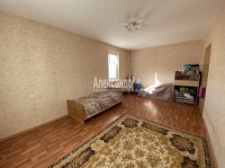 3-комнатная квартира (82м2) на продажу по адресу Парголово пос., Юкковское шос., 12— фото 6 из 12