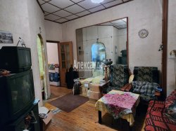 3-комнатная квартира (98м2) на продажу по адресу Жуковского ул., 32— фото 8 из 19