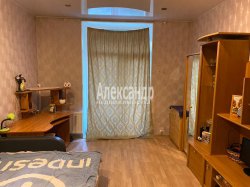 3-комнатная квартира (78м2) на продажу по адресу Краснопутиловская ул., 14— фото 2 из 19
