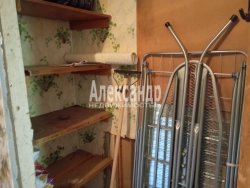 1-комнатная квартира (30м2) на продажу по адресу Волхов г., Молодежная ул., 21— фото 14 из 17