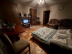 3-комнатная квартира (57м2) на продажу по адресу Жени Егоровой ул., 12— фото 7 из 14