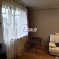 3-комнатная квартира (59м2) на продажу по адресу Петергоф г., Суворовская ул., 3— фото 6 из 10