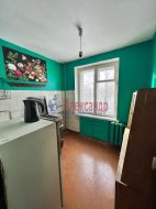 2-комнатная квартира (43м2) на продажу по адресу Кириши г., Романтиков ул., 1— фото 8 из 13