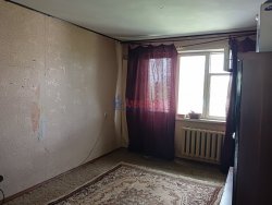 2-комнатная квартира (47м2) на продажу по адресу Волхов г., Ломоносова ул., 25— фото 4 из 17